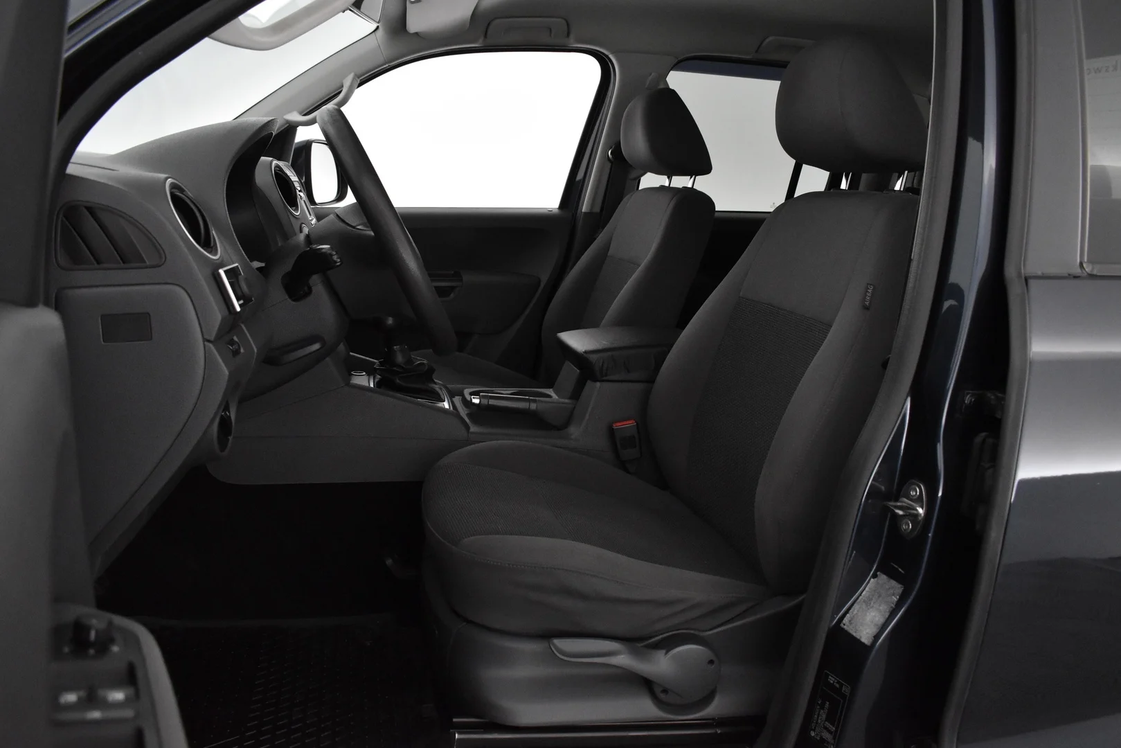Car Image - 2AJQhQgKShh5RRzJ0l1aKI