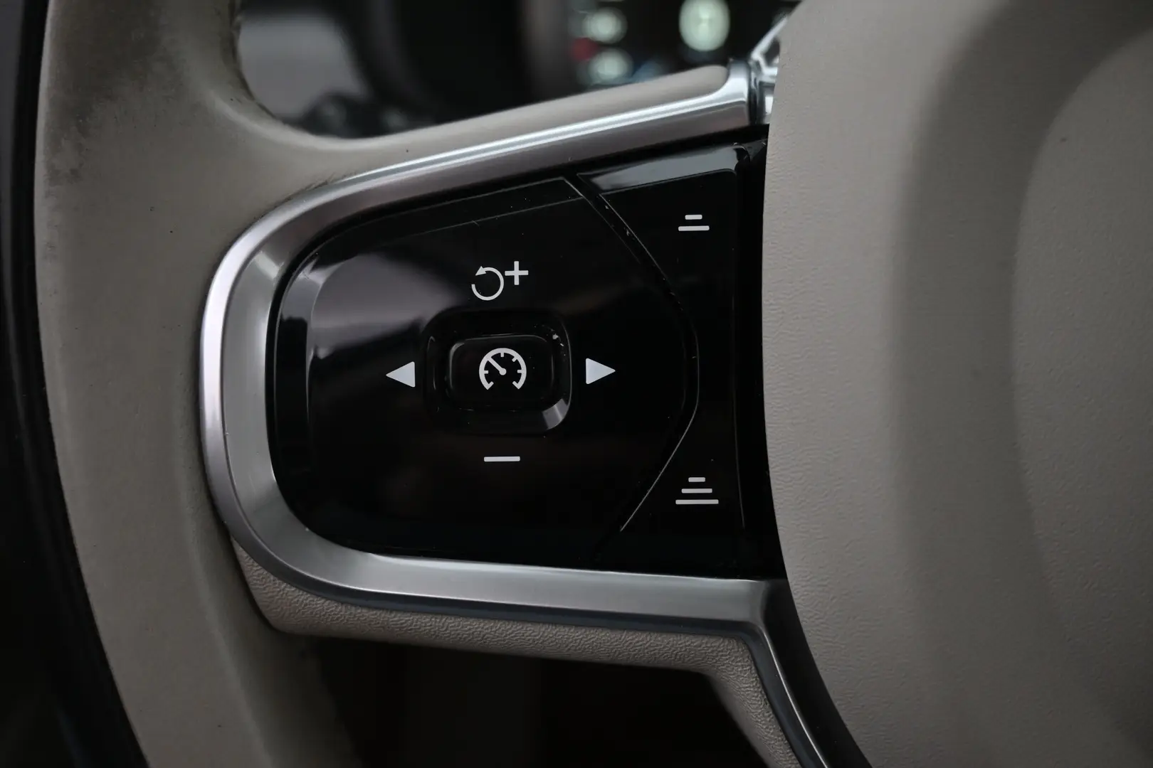Car Image - 5jOdtWrHWMcKmynxkcQ5D8