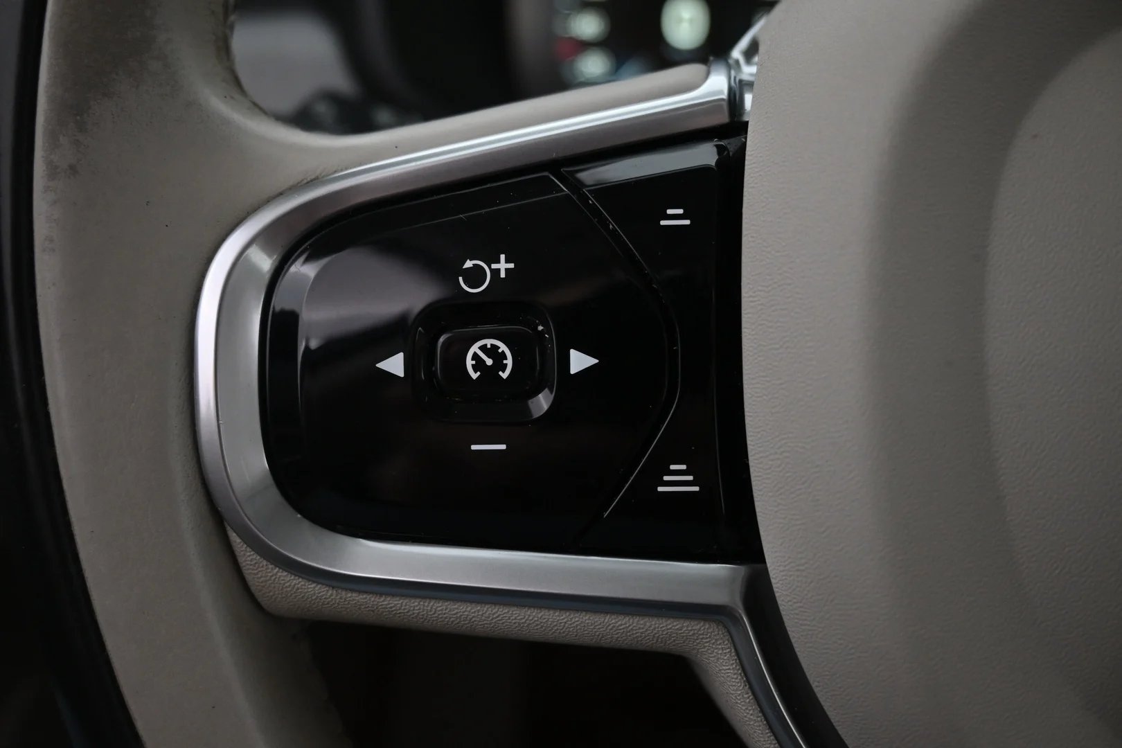 Car Image - 5jOdtWrHWMcKmynxkcQ5D8