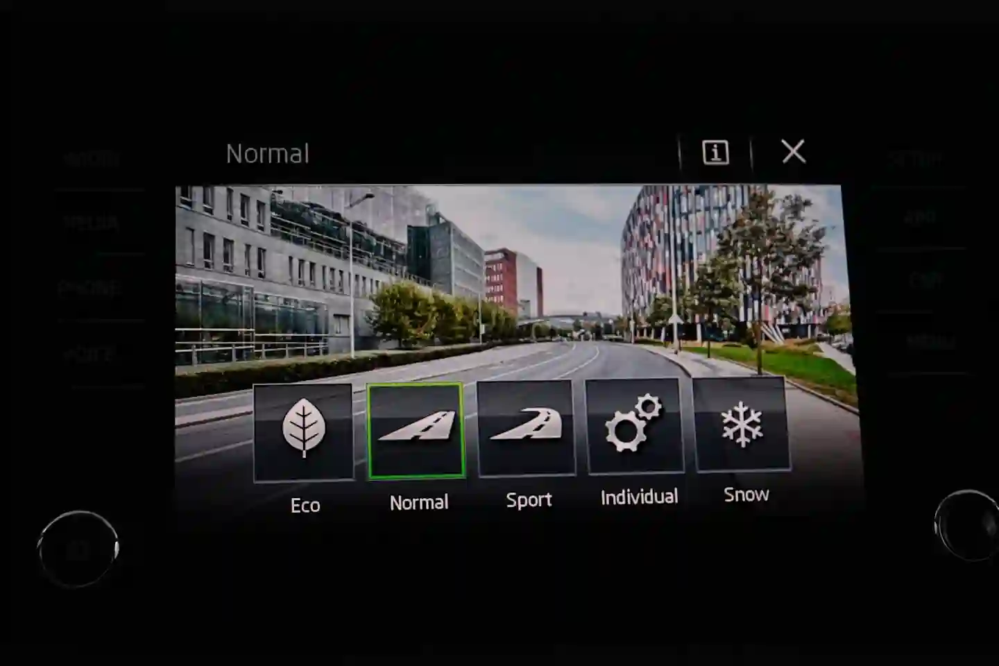 Car Image - 1Y4iDyslS0i4sURLlJblEF