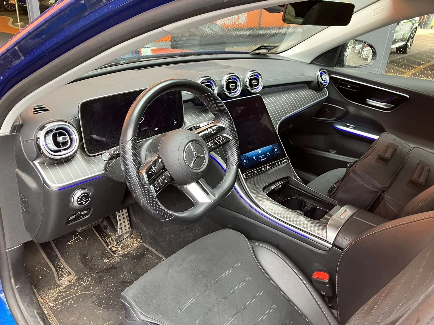 Car Image - 5Sm8m8gaxpKEenLIoS6U8x