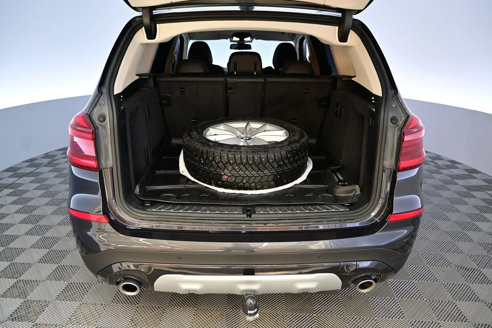 Car Image - 6bsvZTV2pWgCa3q6Hj4xsx