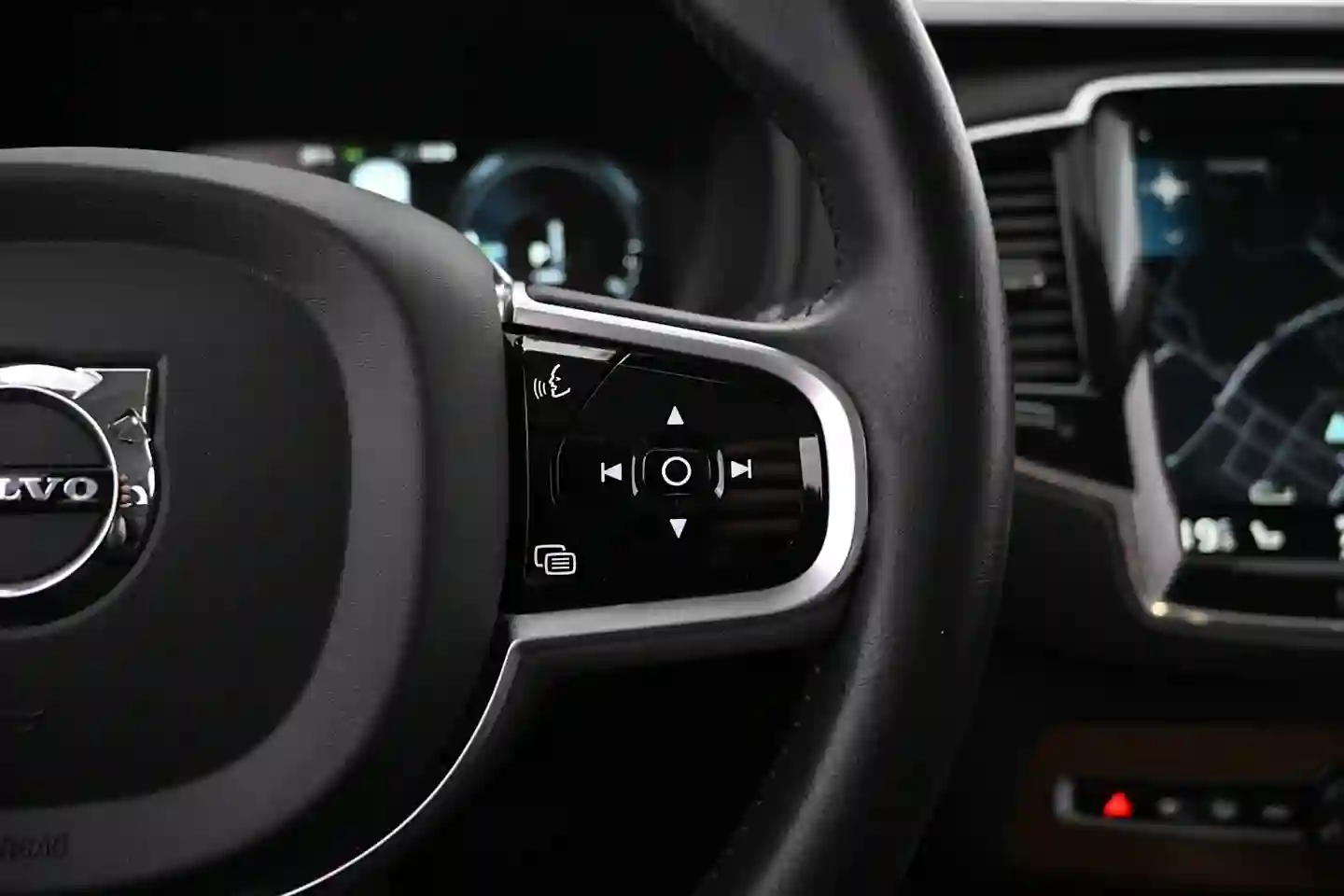 Car Image - 4TSSilqVPzvHXKbhyNBVWJ