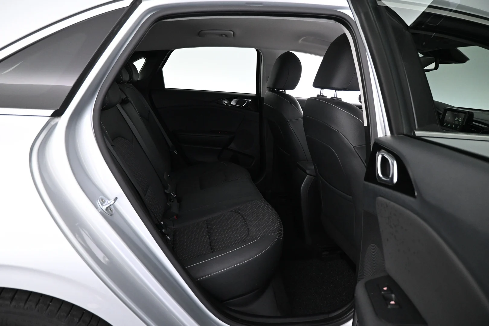 Car Image - 6rTHgyS8MeKje8M1tu2SL4