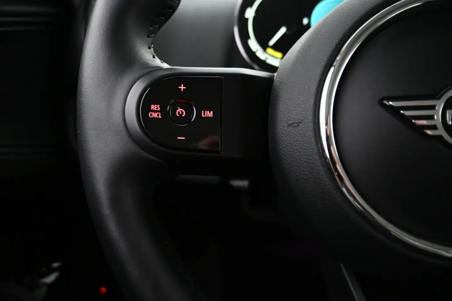 Car Image - 7gTL16I8o34qg82A2FRrtS