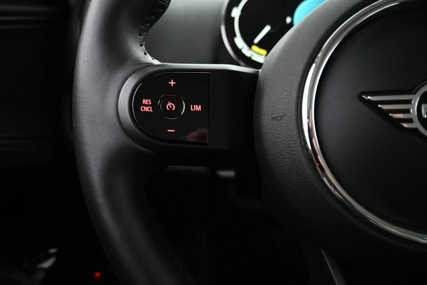 Car Image - 7gTL16I8o34qg82A2FRrtS