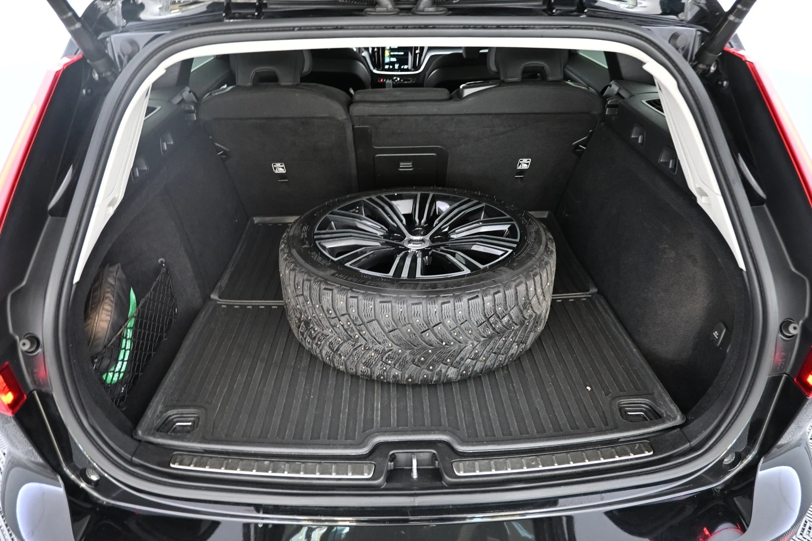Car Image - 6A0j44ZOM3ytflhlhEQefn