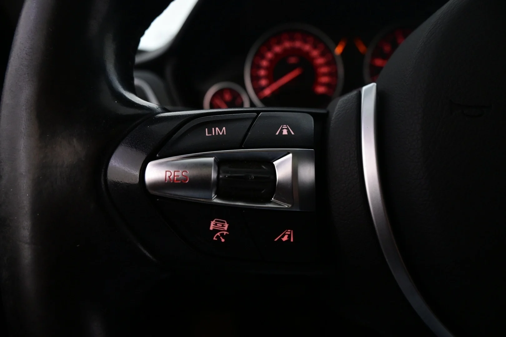 Car Image - 4gfc3MnPxVkn9J6KzkxjTa