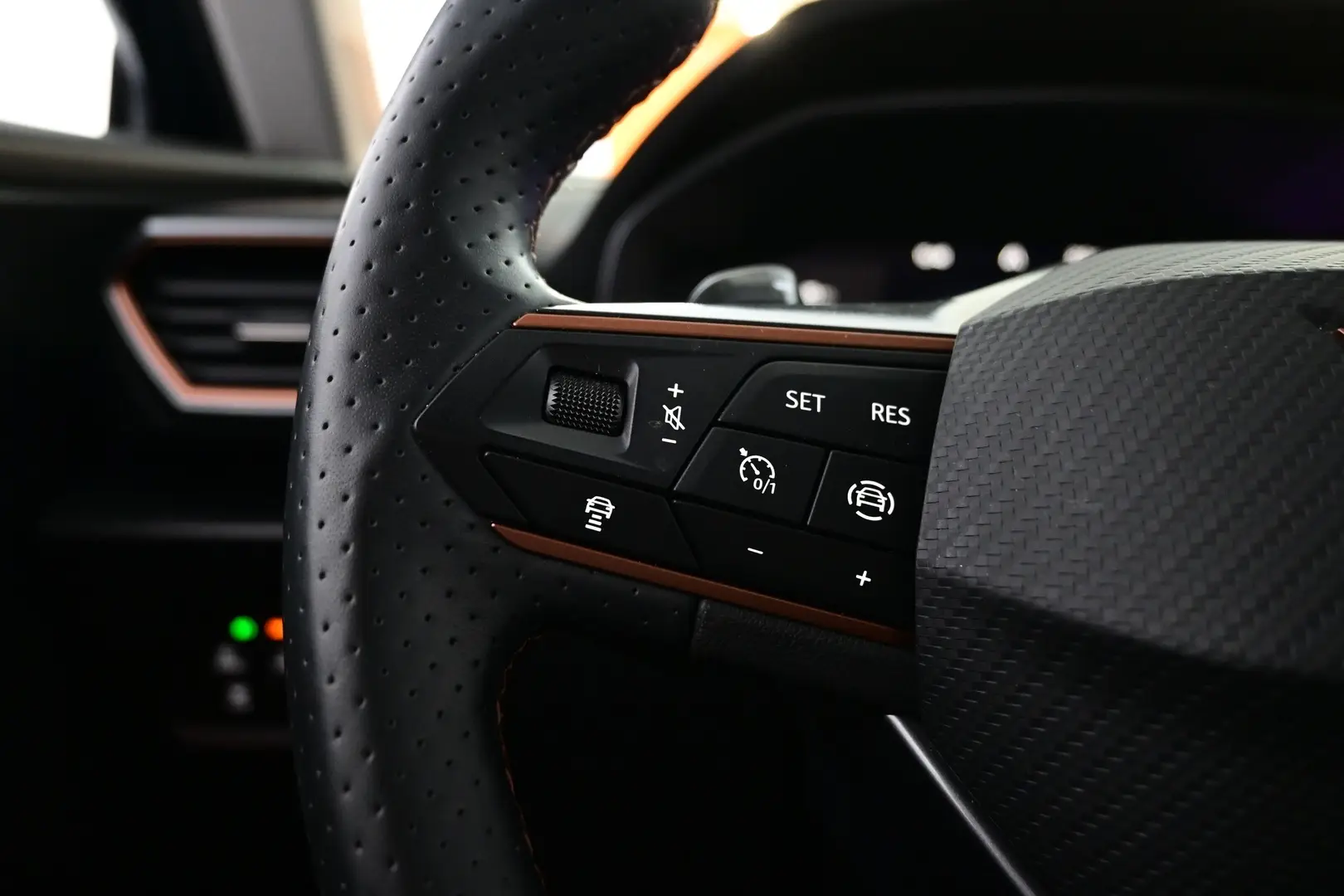 Car Image - 4IDpvpcBNr2rdOHiHA7Lby