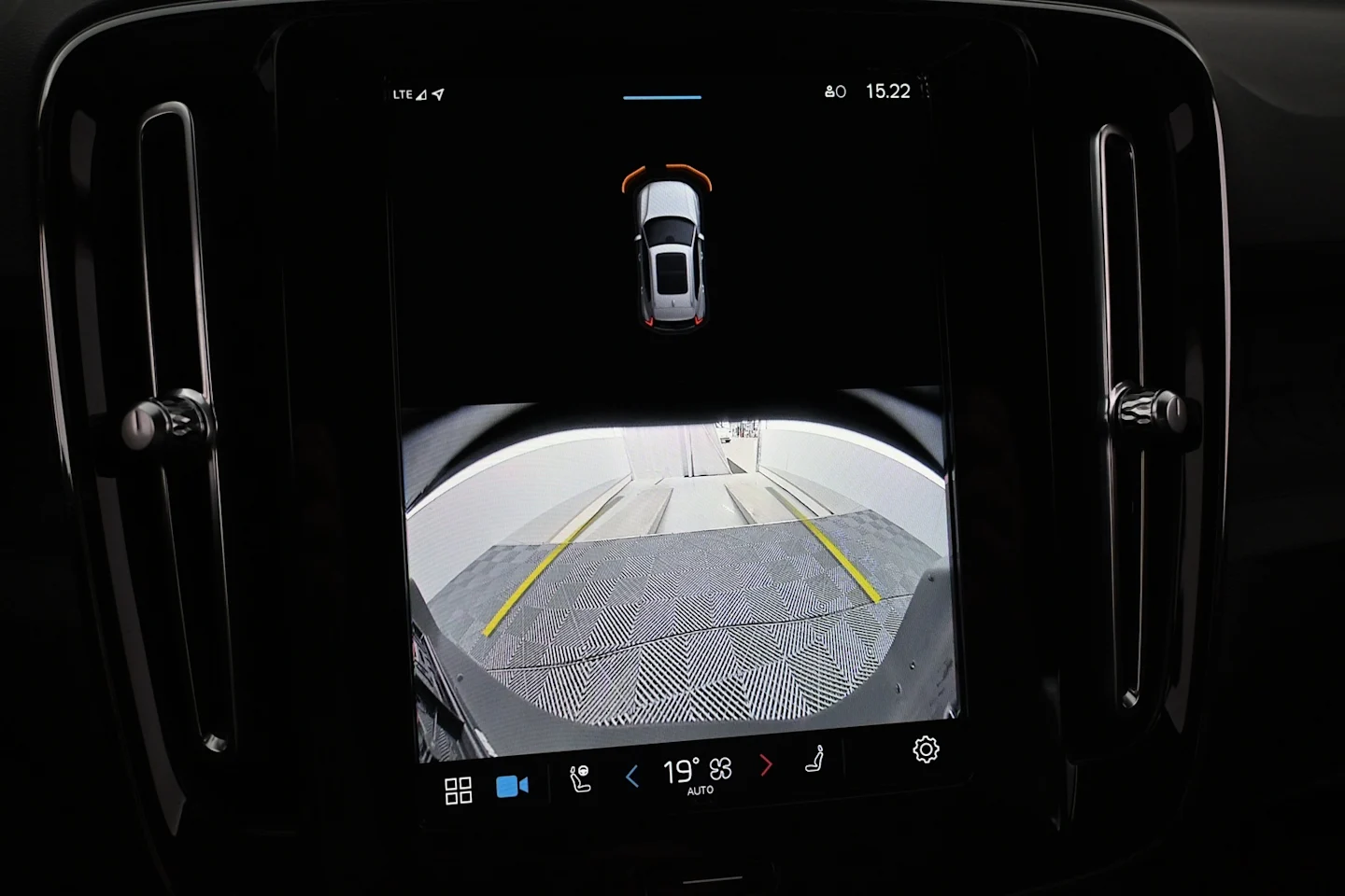 Car Image - 2JOMM6mn3F5UZtfsaLFCN8