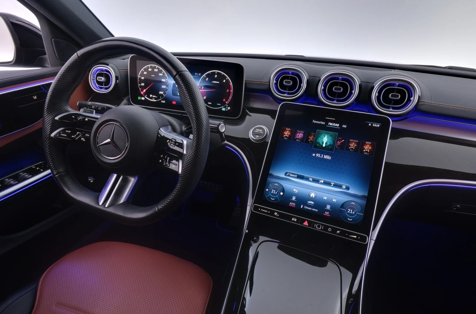 Car Image - 7vrmhV5mfkHLqhKK7bI3ce