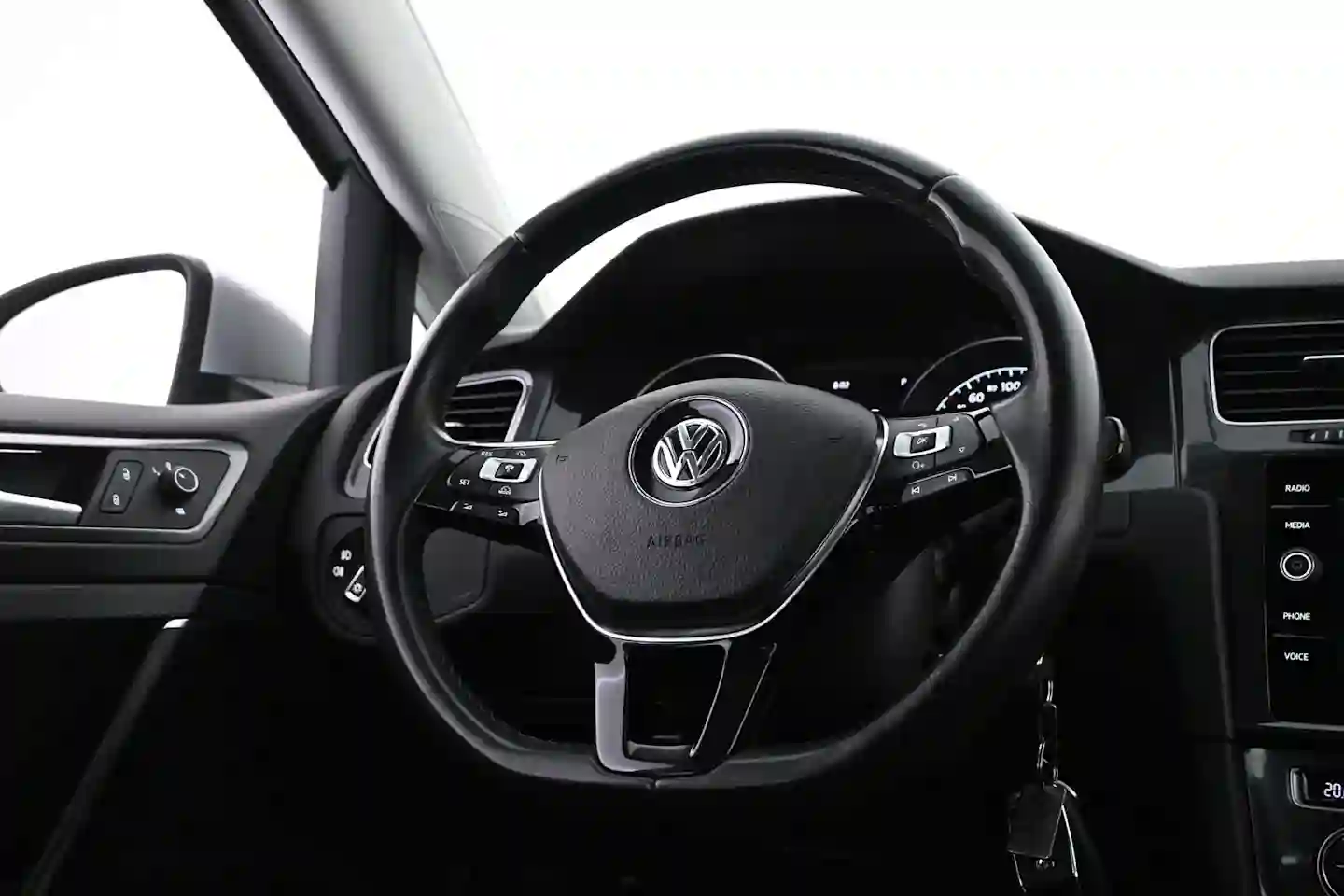 Car Image - 25F1wcQERt45FVvintyCaU