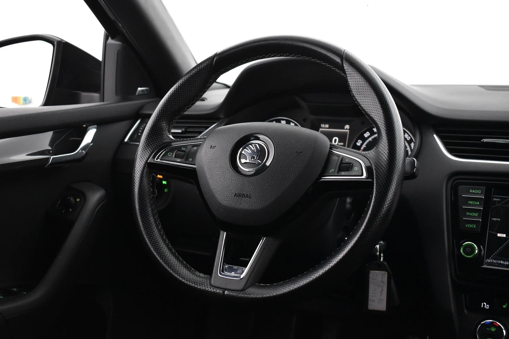 Car Image - 4us9LsGmekqBZHBLhanvNq