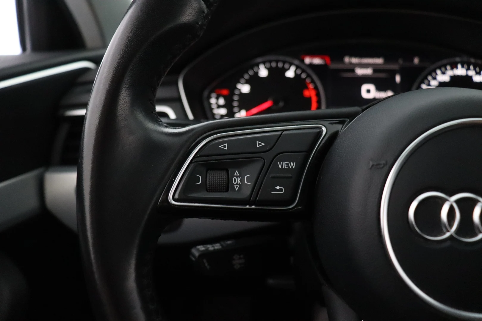 Car Image - 1eSJf6mDHlPIdmTNVB3GZd