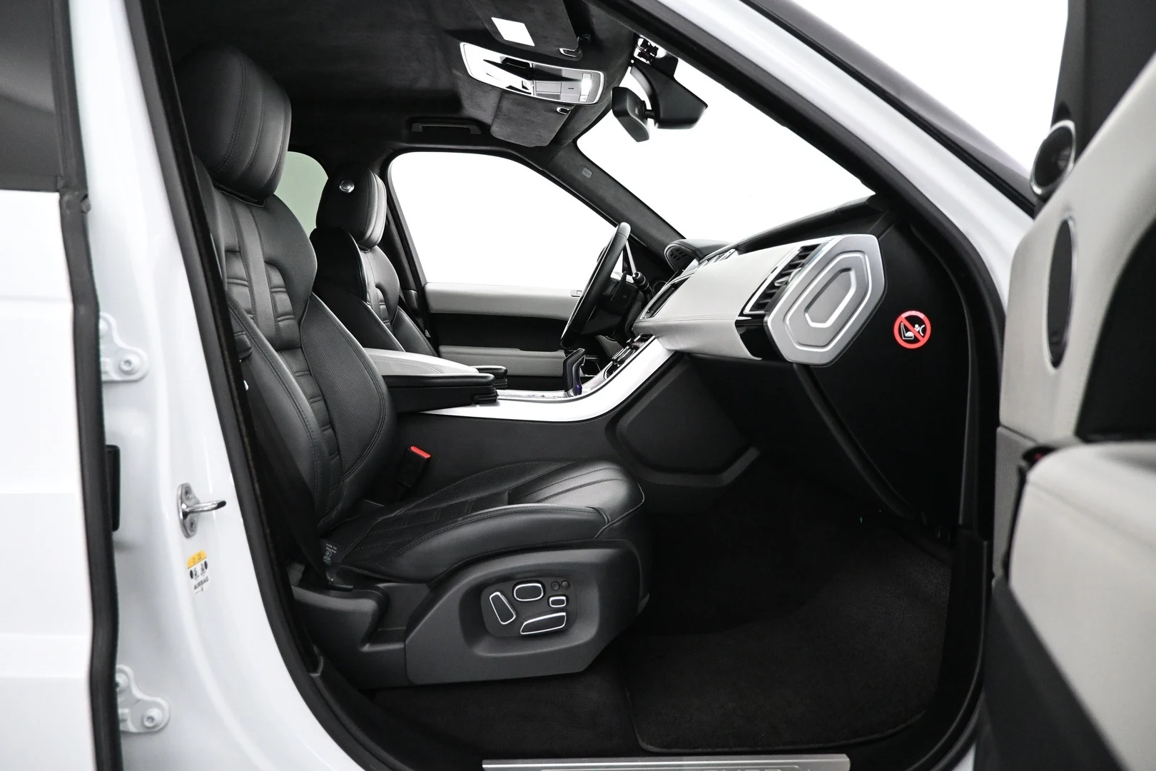 Car Image - 1XBWNTxS1hfFjyGpSVnQ7J