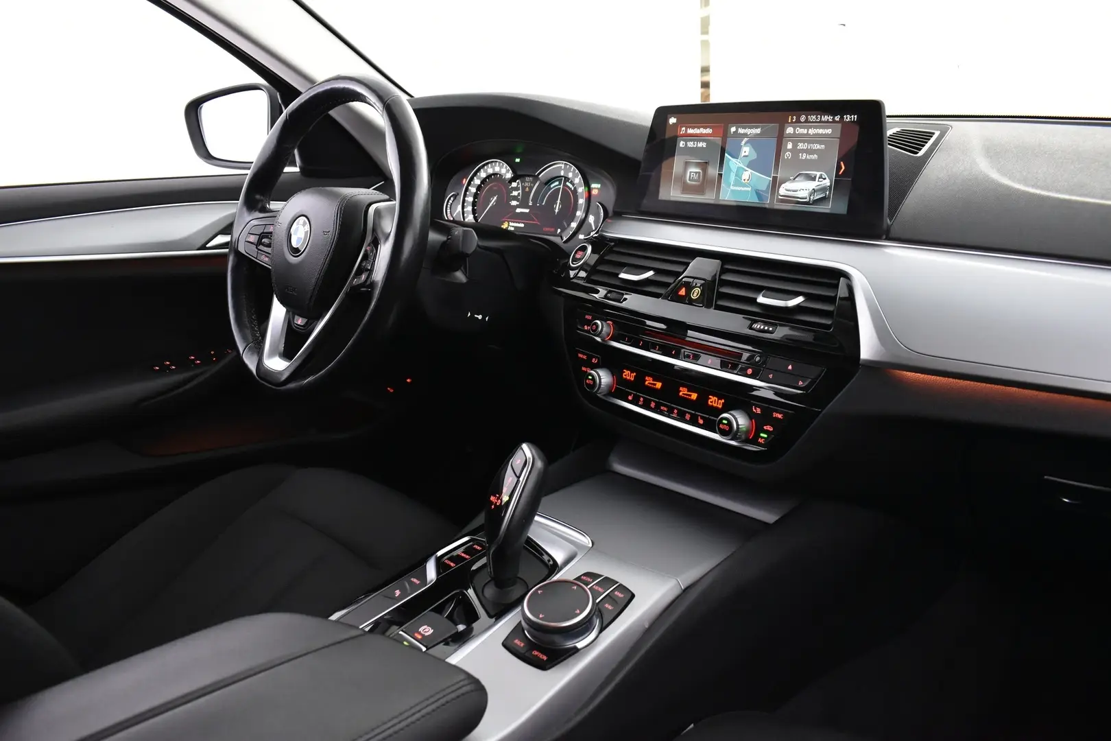 Car Image - 77vaBhMK5gy0RyA2hplSaH