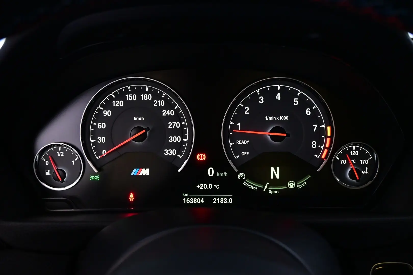 Car Image - akbDnVgzNYHma2C1xNXtI