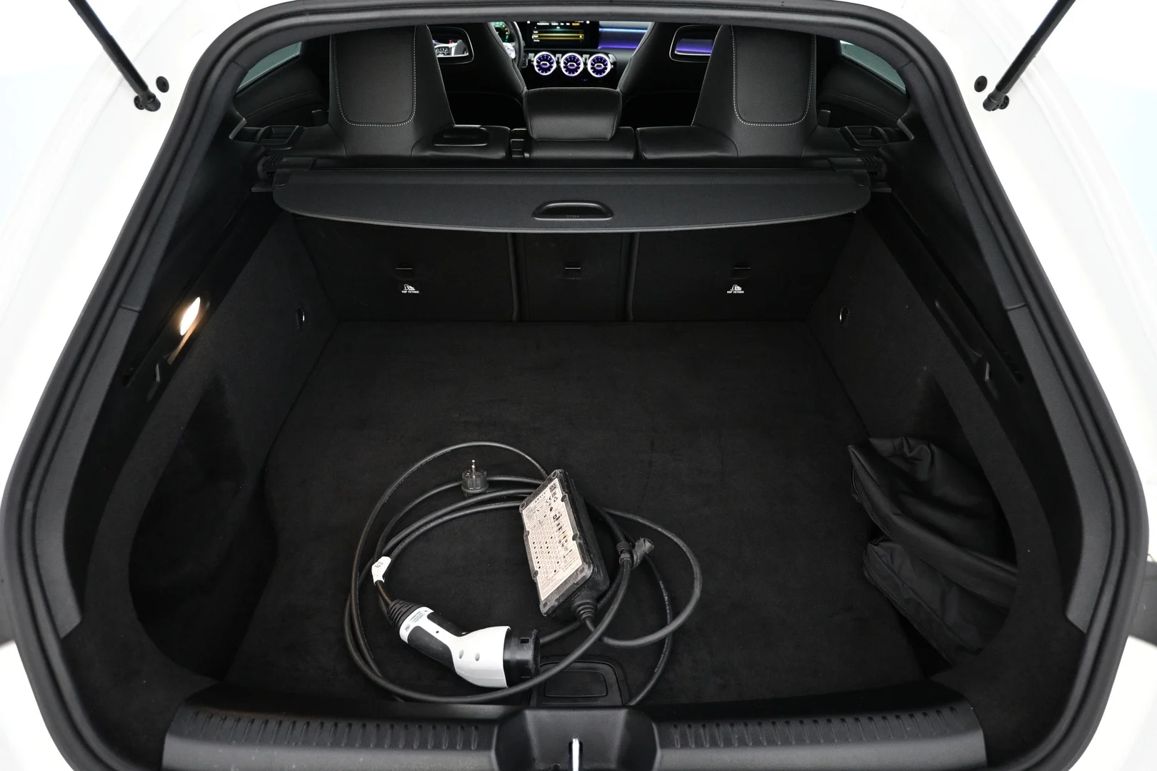 Car Image - 7rHjMQd6D6kDluwDMwBryG