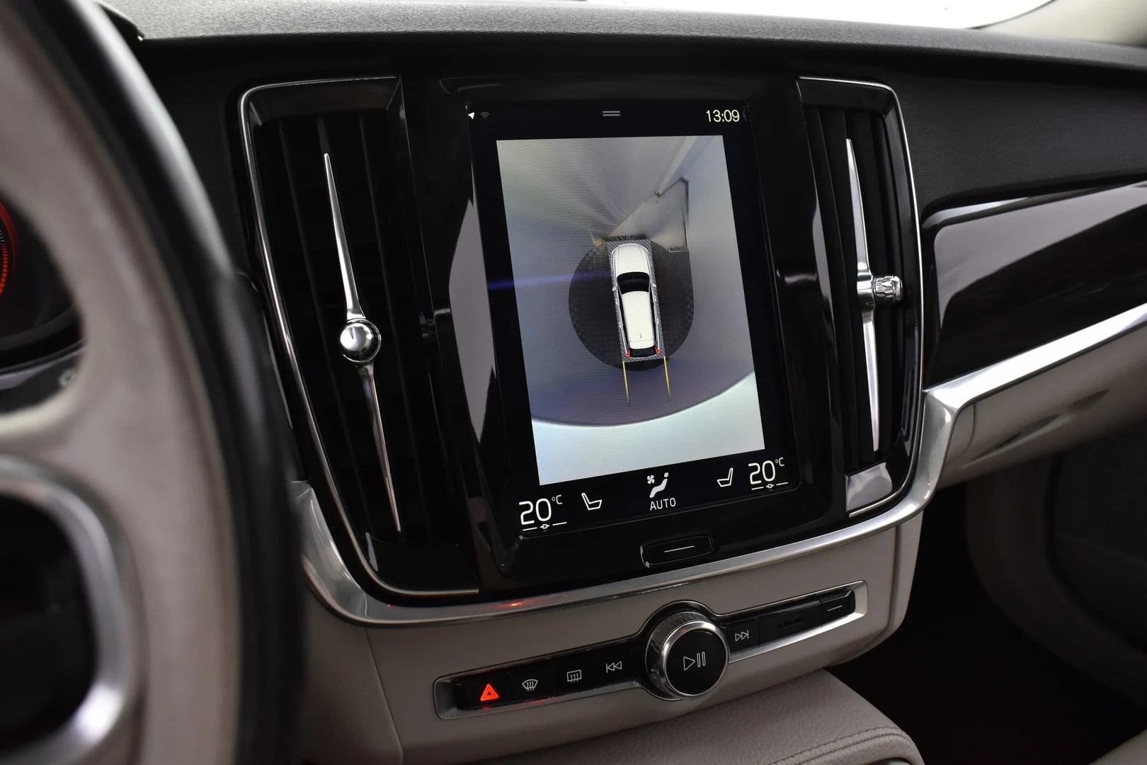 Car Image - 4m7wB2Rjxy7ly4N5SSdngi