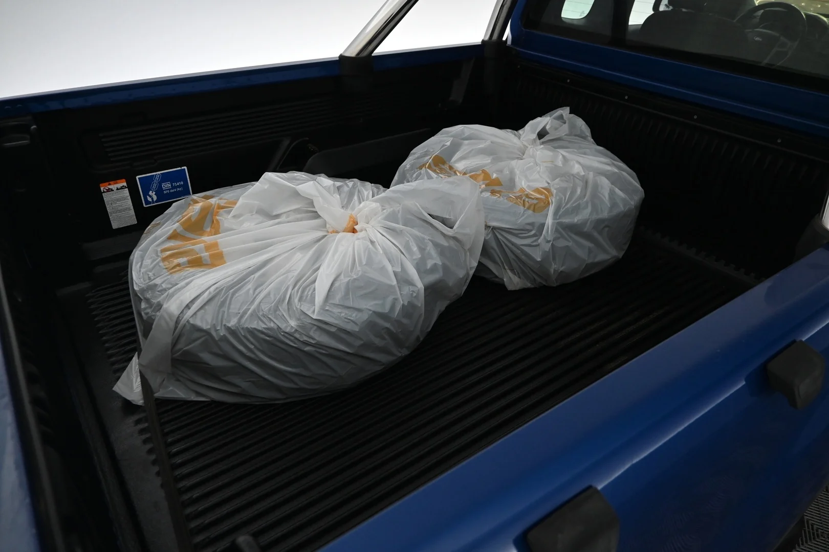 Car Image - 3r7knY7fdVWL7wi7OEY1dE