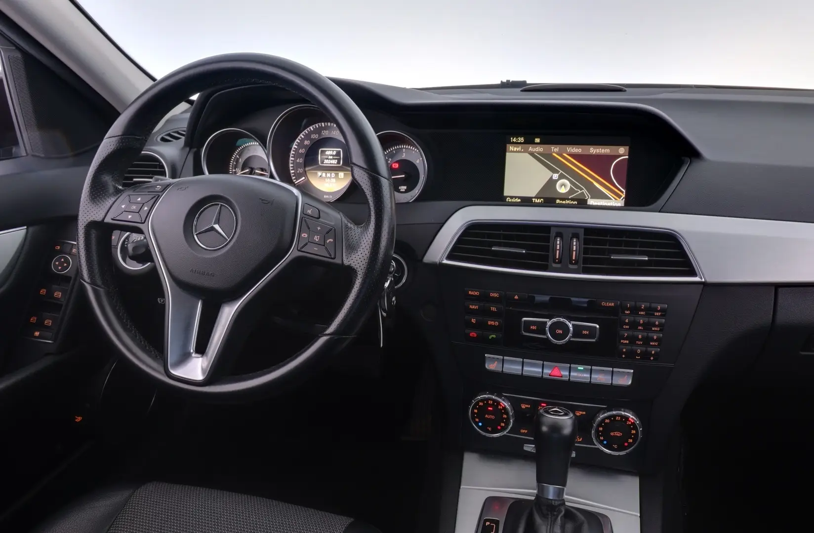 Car Image - 9pnsRtMAwZ7pae1Lvy67s