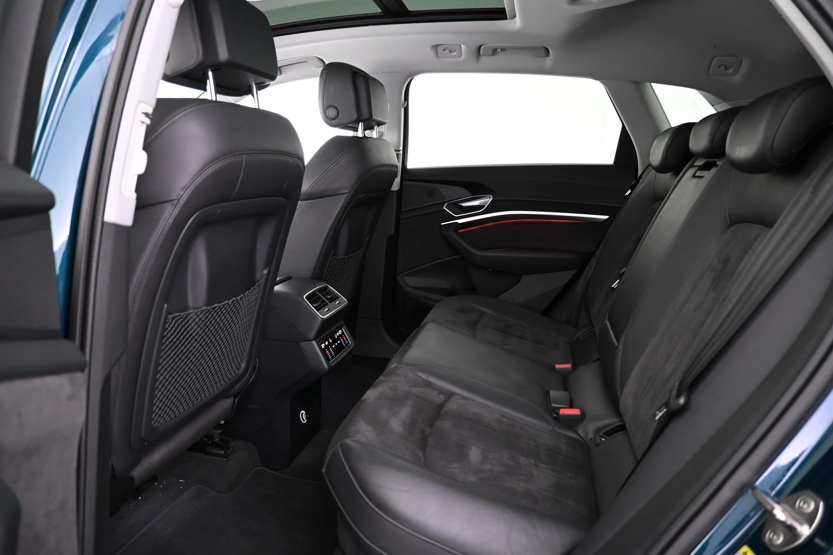 Car Image - 3e1CtiM7pKkAdicfGCBMI3
