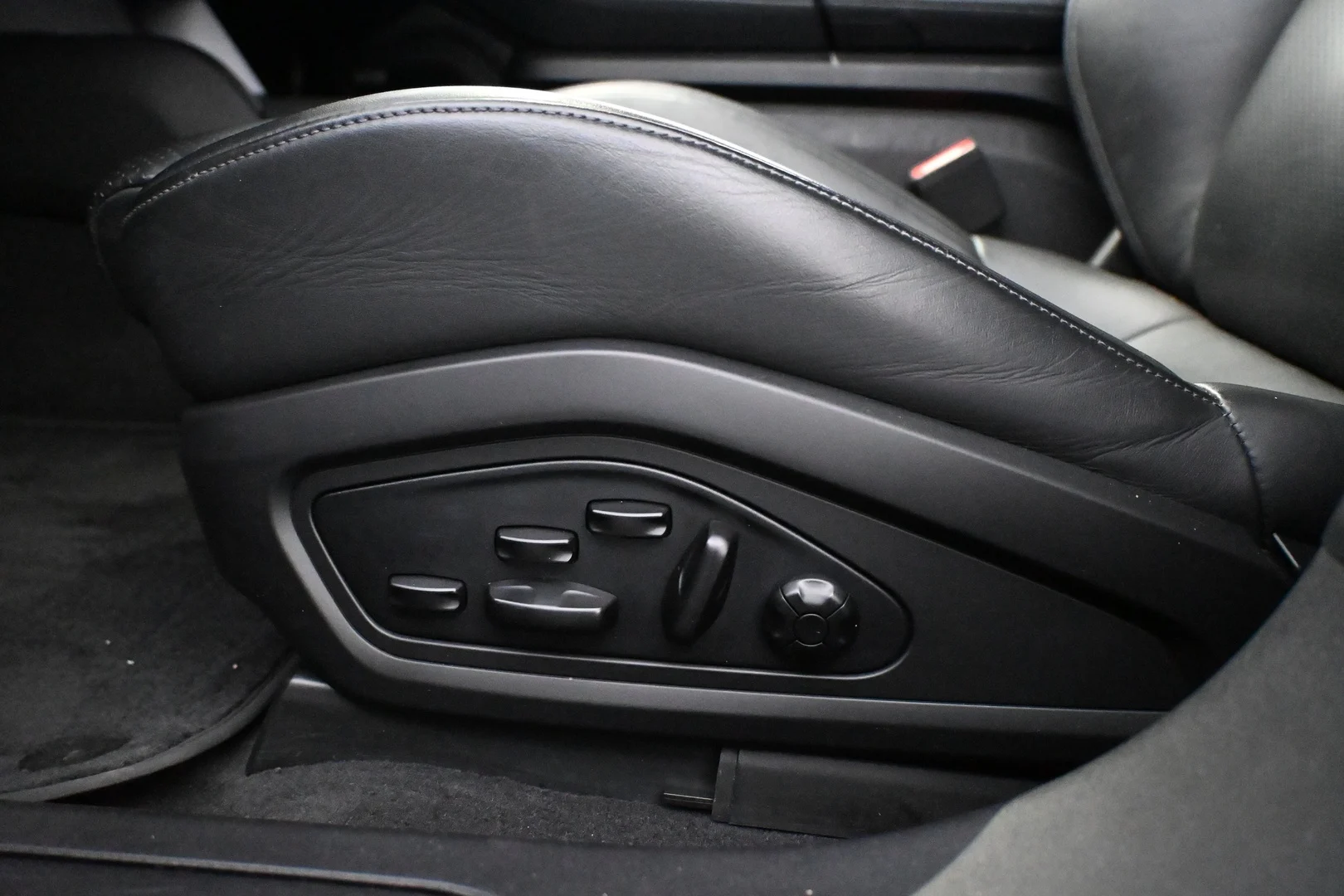 Car Image - 4RvPWF6d7k8J0zqOx9rwLX