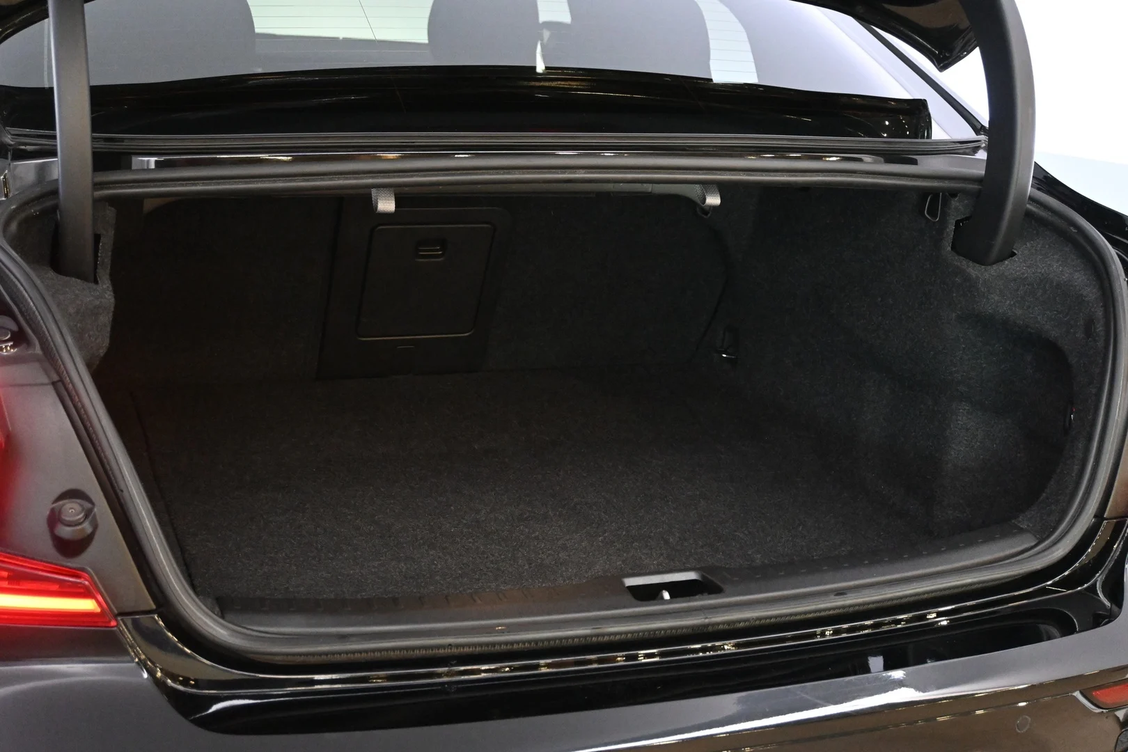Car Image - 1nj0vyFn7yaAZnQgnUIYsQ