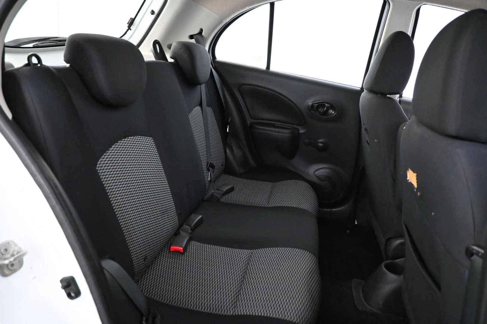 Car Image - KZ0rYl6skHgpH7ZlzABH6