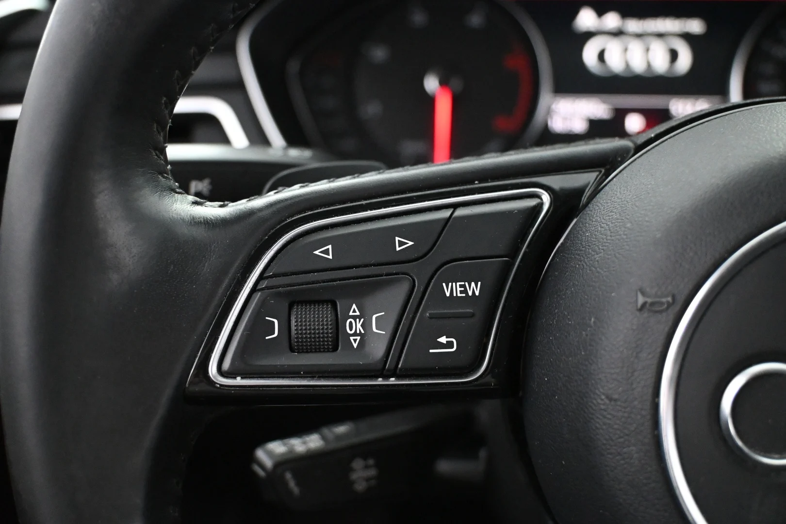 Car Image - 5nsEF1y0KXodX52hhIuDIw
