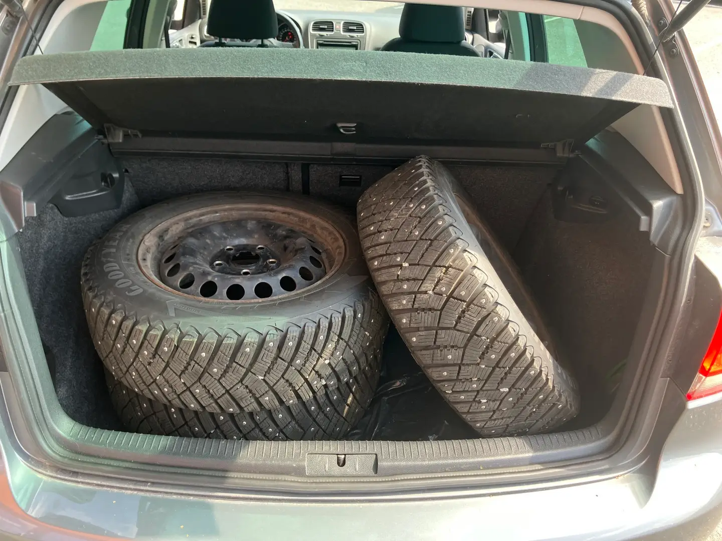 Car Image - 19Sc2dUfjPYSDBUp6O8NiR