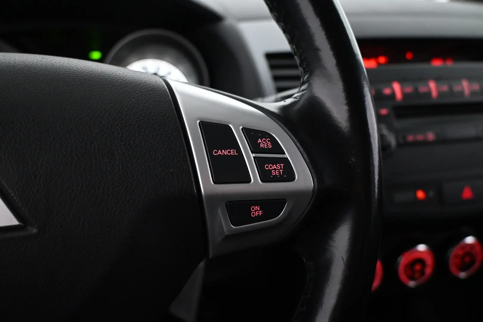 Car Image - 6SB4z3mt2Fi9vzv4GzrEbW