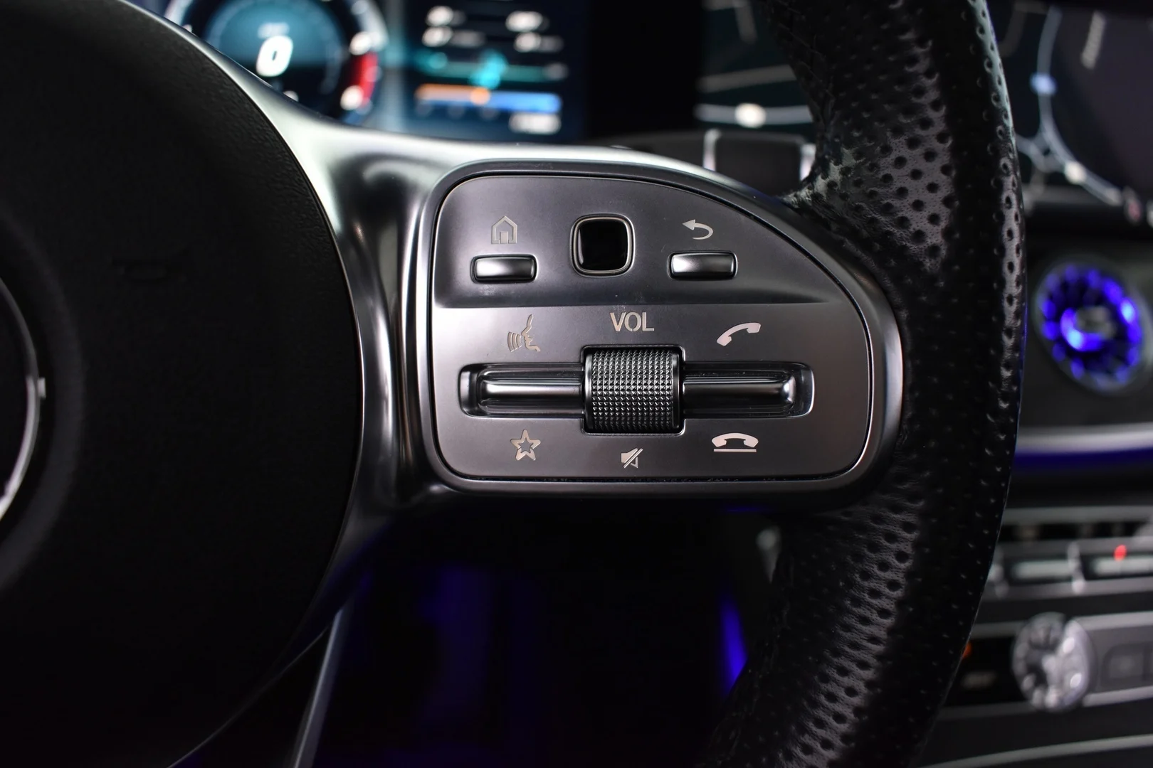 Car Image - 3dpsgkKczCyU7cgUq1DTzx