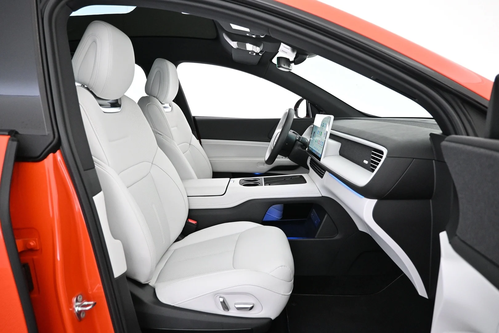 Car Image - 1uBES1scCAlLv3ZKqxX4Nu