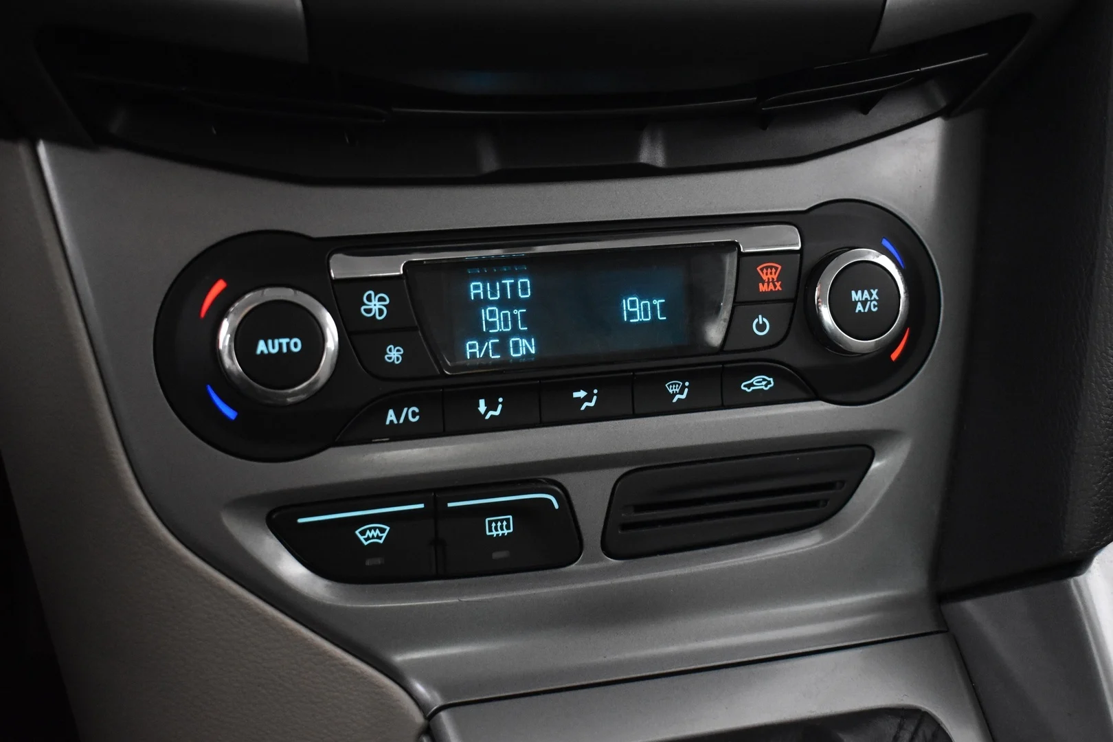 Car Image - 6kc2Ogy3rKRovK0HOxrmGO