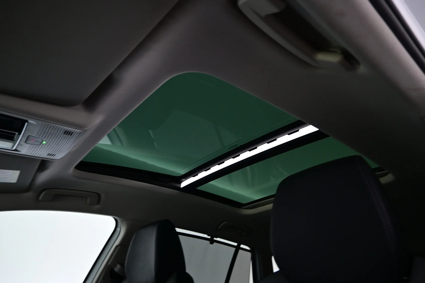 Car Image - 5OruXhWb8DyfR93AGCXmi9