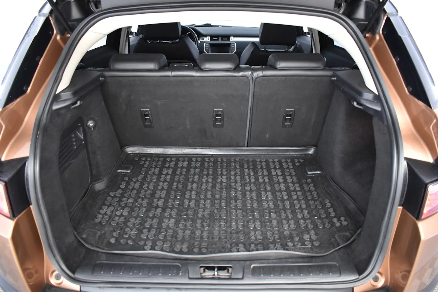 Car Image - 7I97MNOkSkvTVElPhAz6TJ