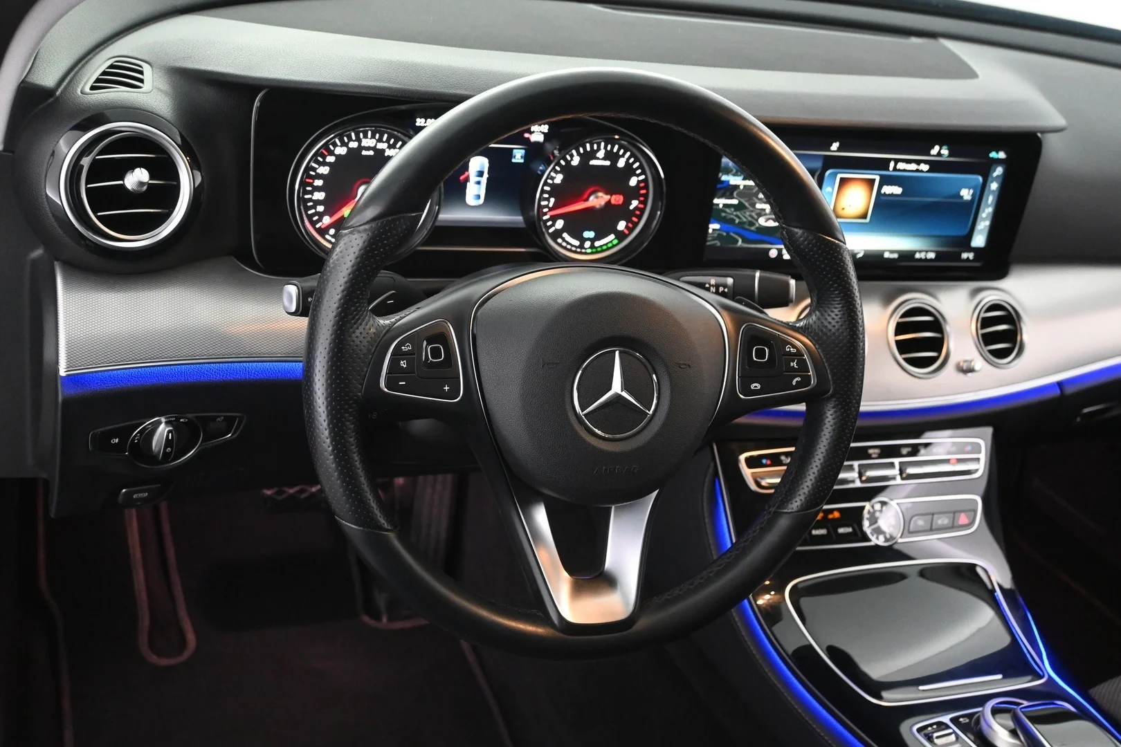 Car Image - 6PXKZis6RLVXOgttrQjxPw