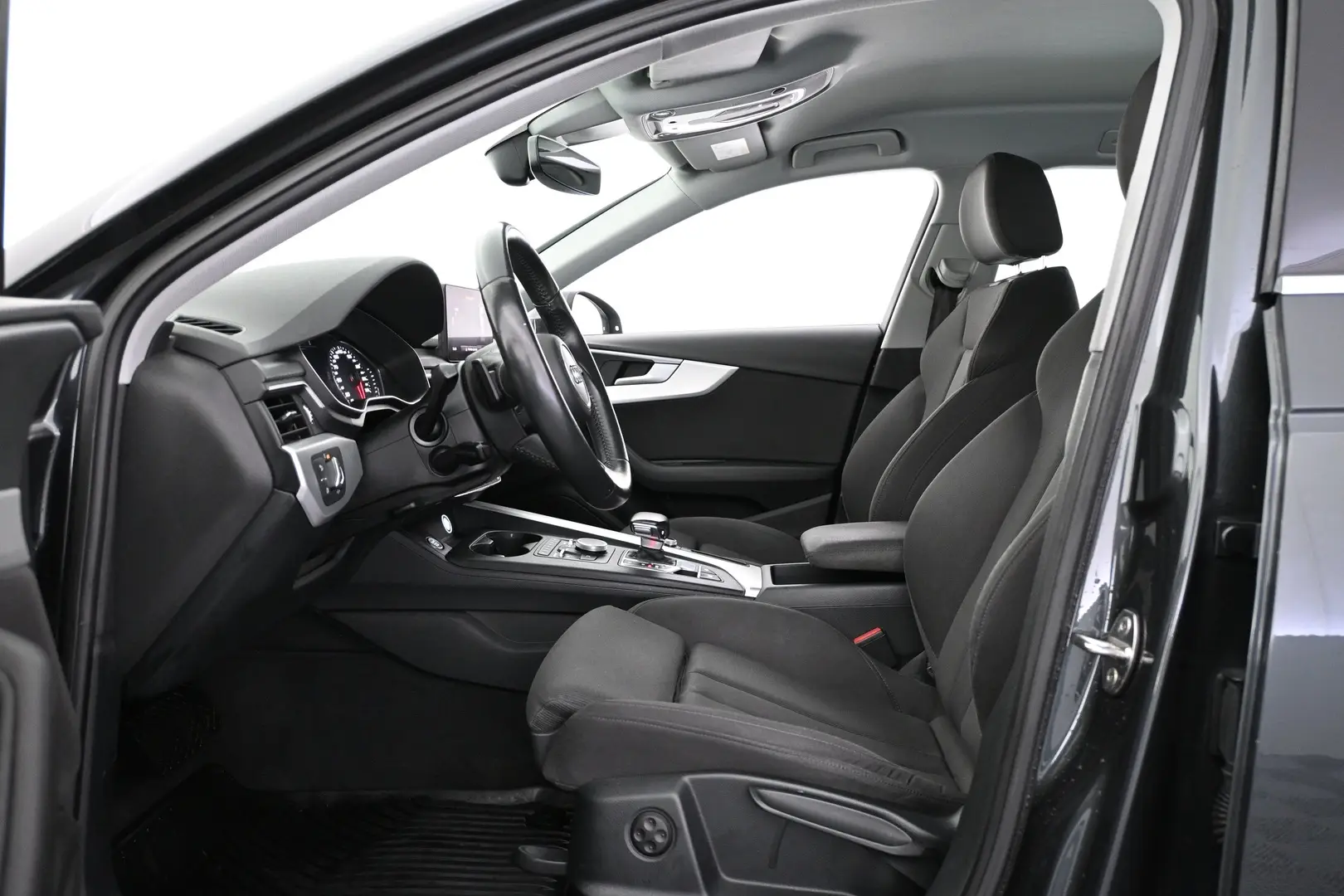 Car Image - 4mou1n02r5yBX0NupOx8mc