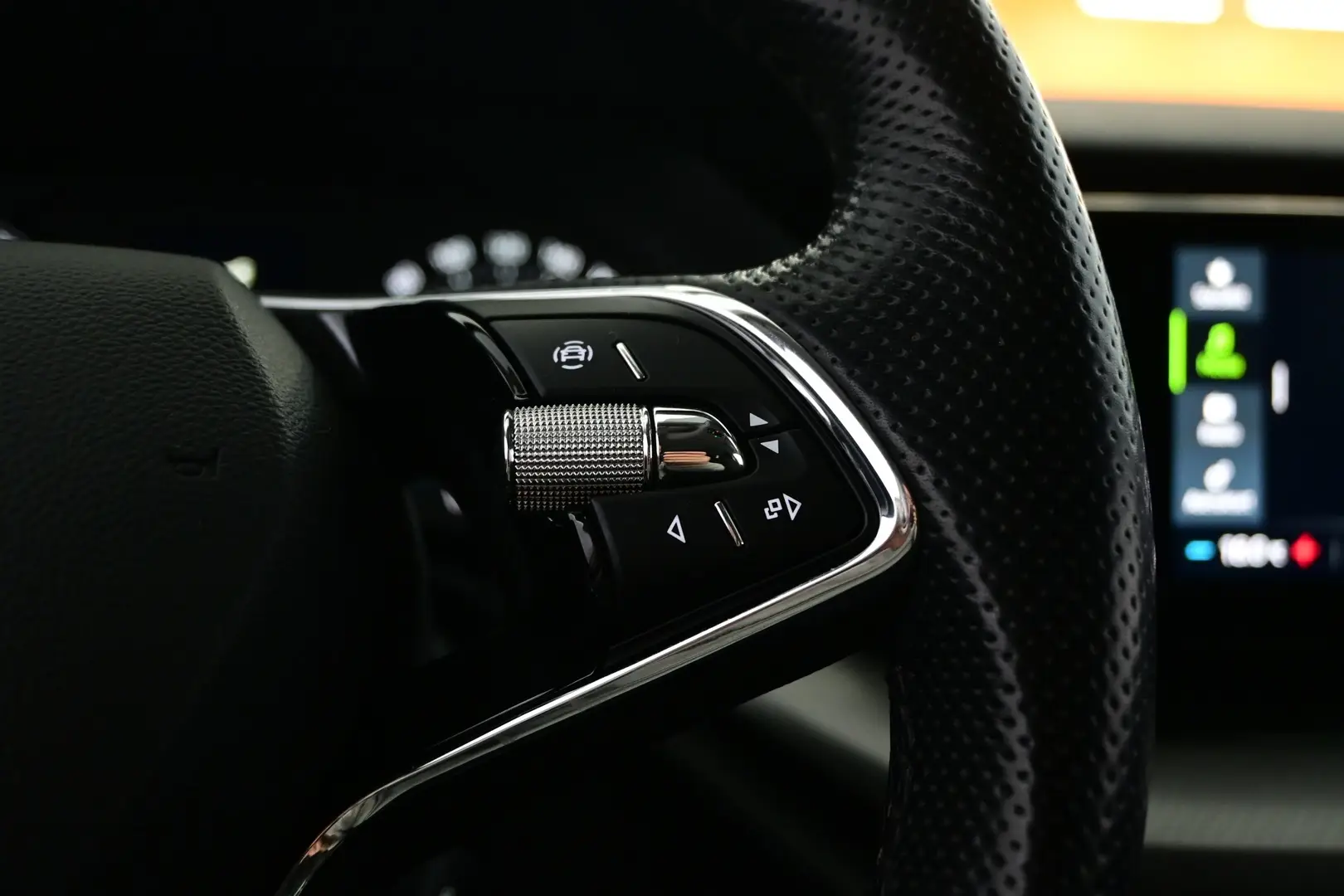 Car Image - 3uVMtxJLzb5wDMudNg5px9