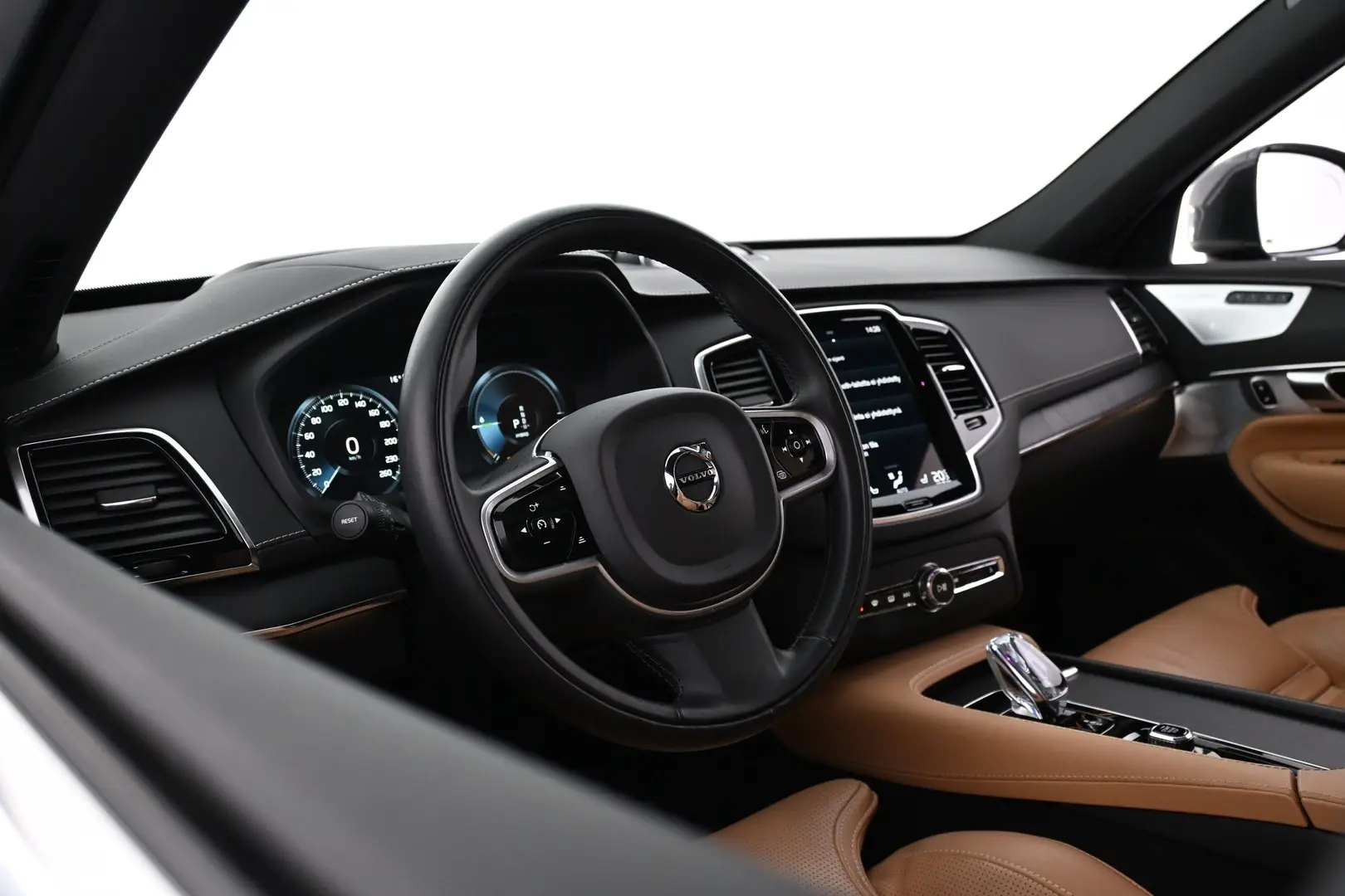 Car Image - 6Gg4fZwDMkFxSgOGrXOx5t