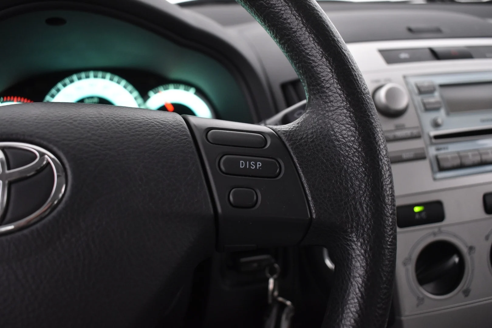 Car Image - 6NNY2N0V1bQ5Jy9XKRCxg8