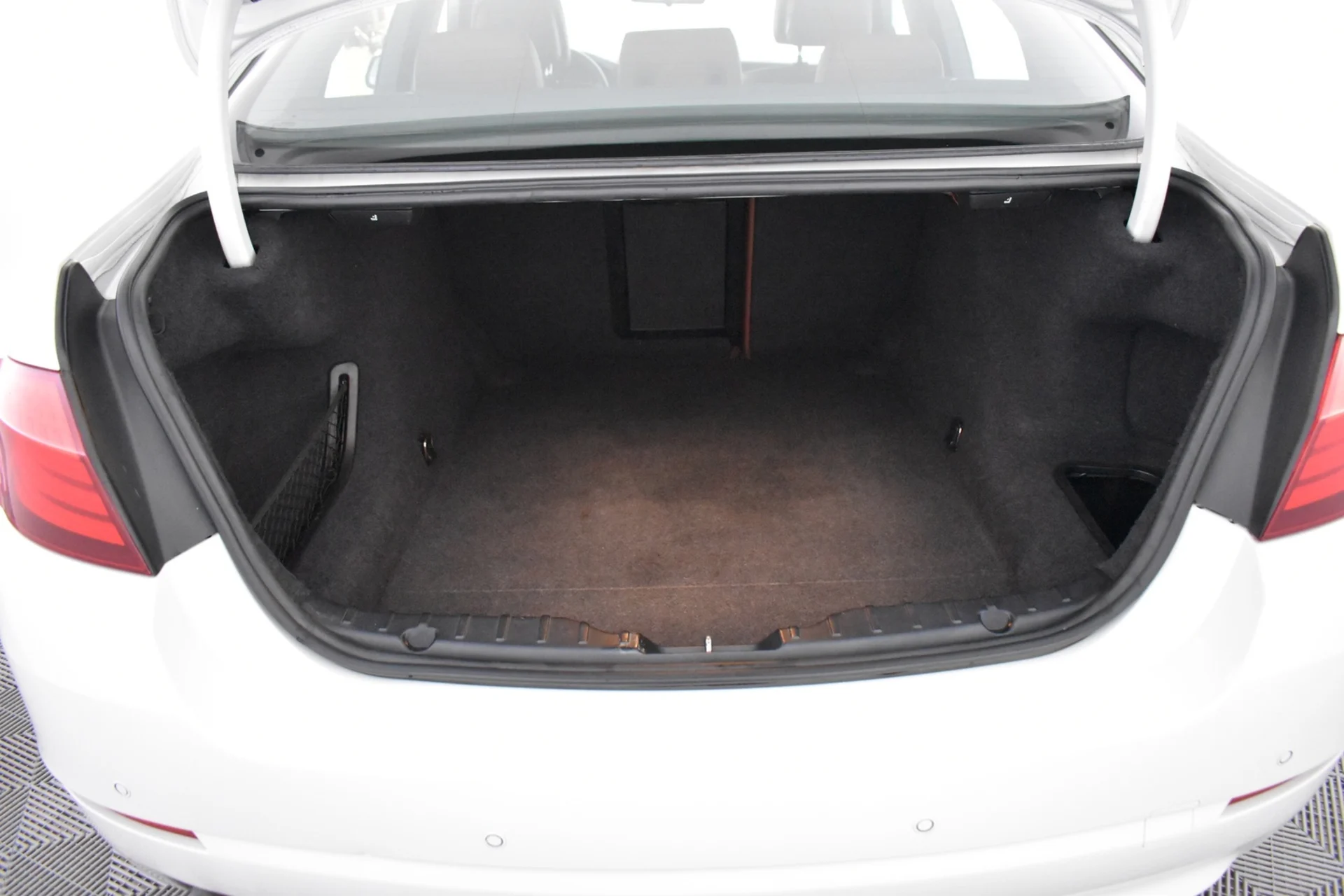 Car Image - 1LgZq29ZHFQccJ2PYyvL8z