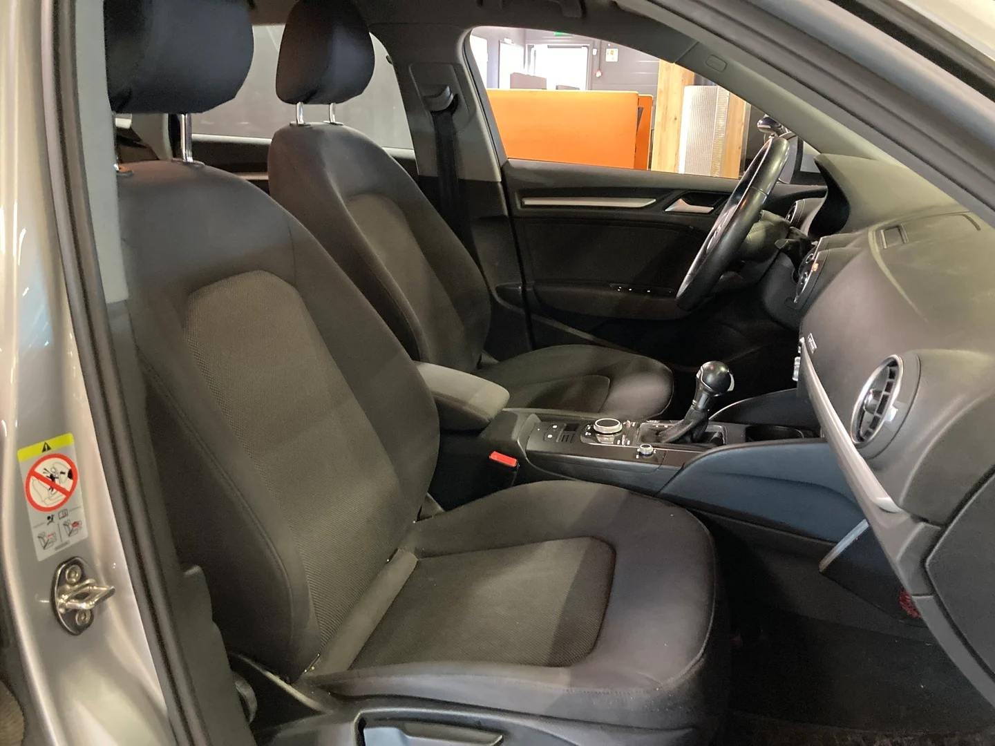 Car Image - 4MxS7hTw4DHG81ItsDxuoV