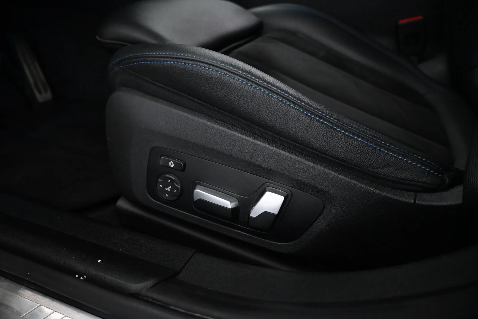 Car Image - 6YkXxhghzMV2GINmQK9zOy
