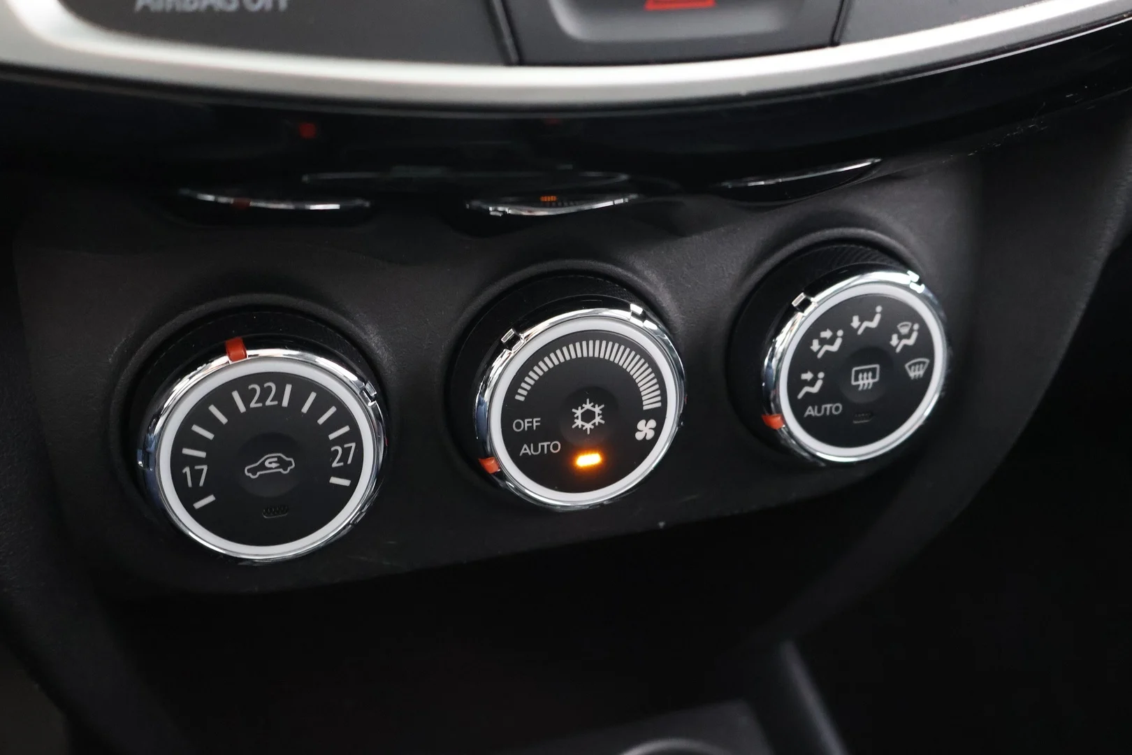 Car Image - 6IneTSD9YvD5Xv2S57RMSB