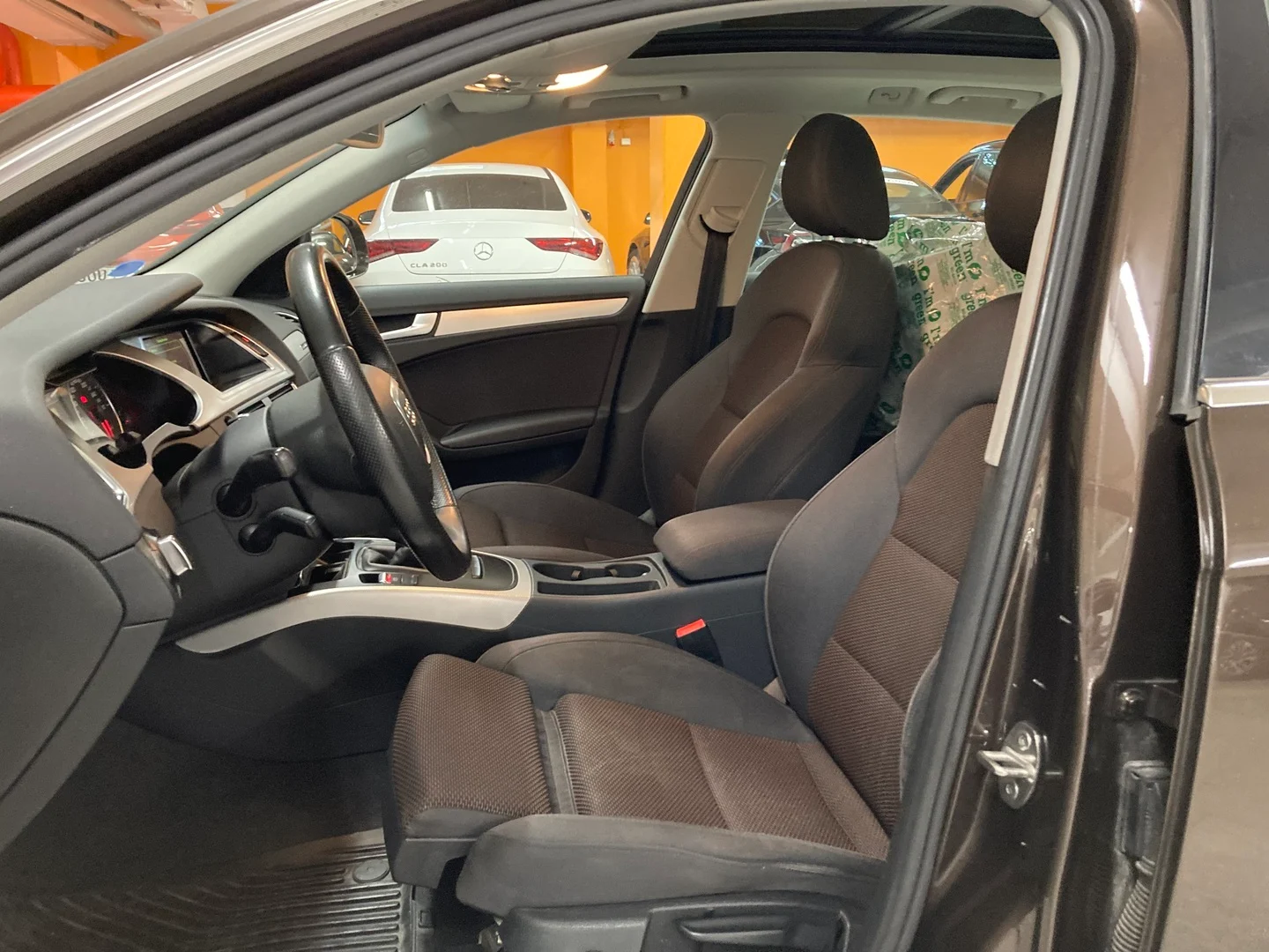 Car Image - 74jxdJIgsKcn1zB2bDuvXF
