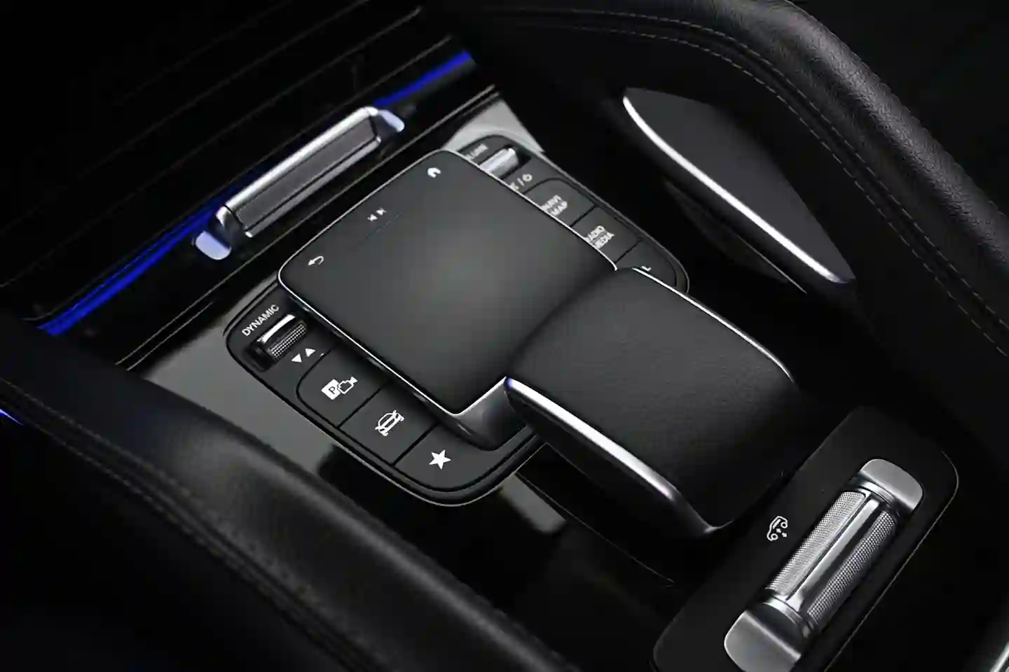 Car Image - 7oZLEZvf1kQZTFS4zOj1Zb