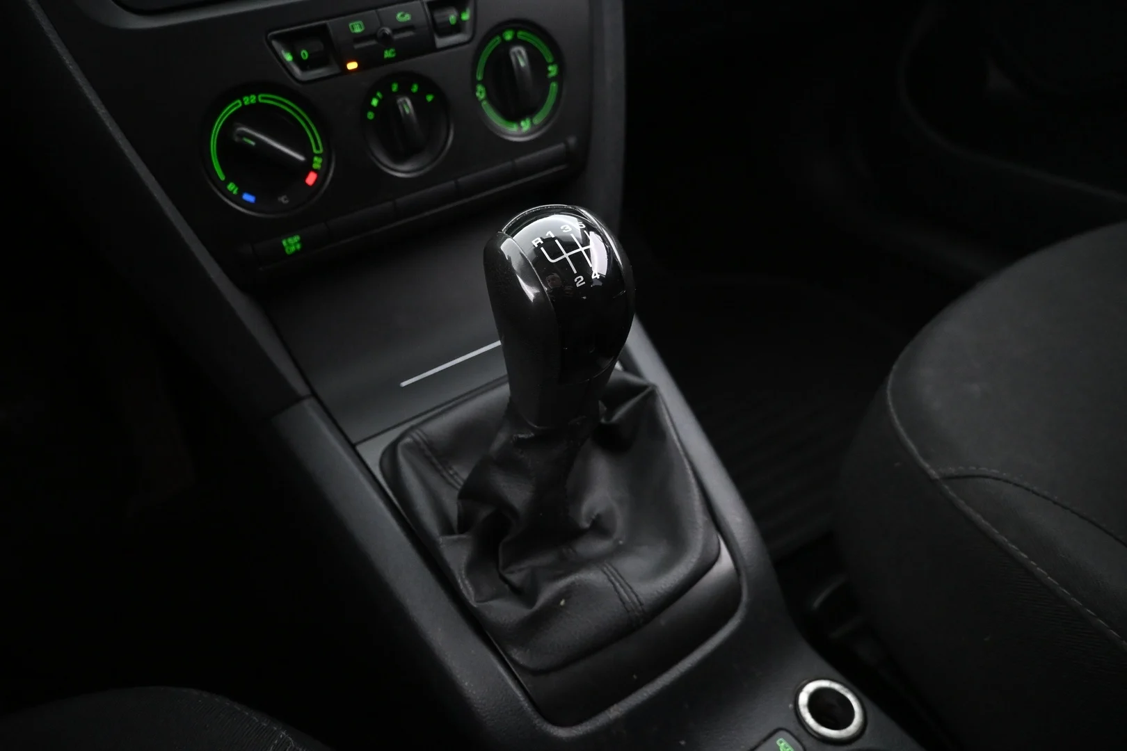 Car Image - 6hPnDHgYcF1jHqFEVaYHcA