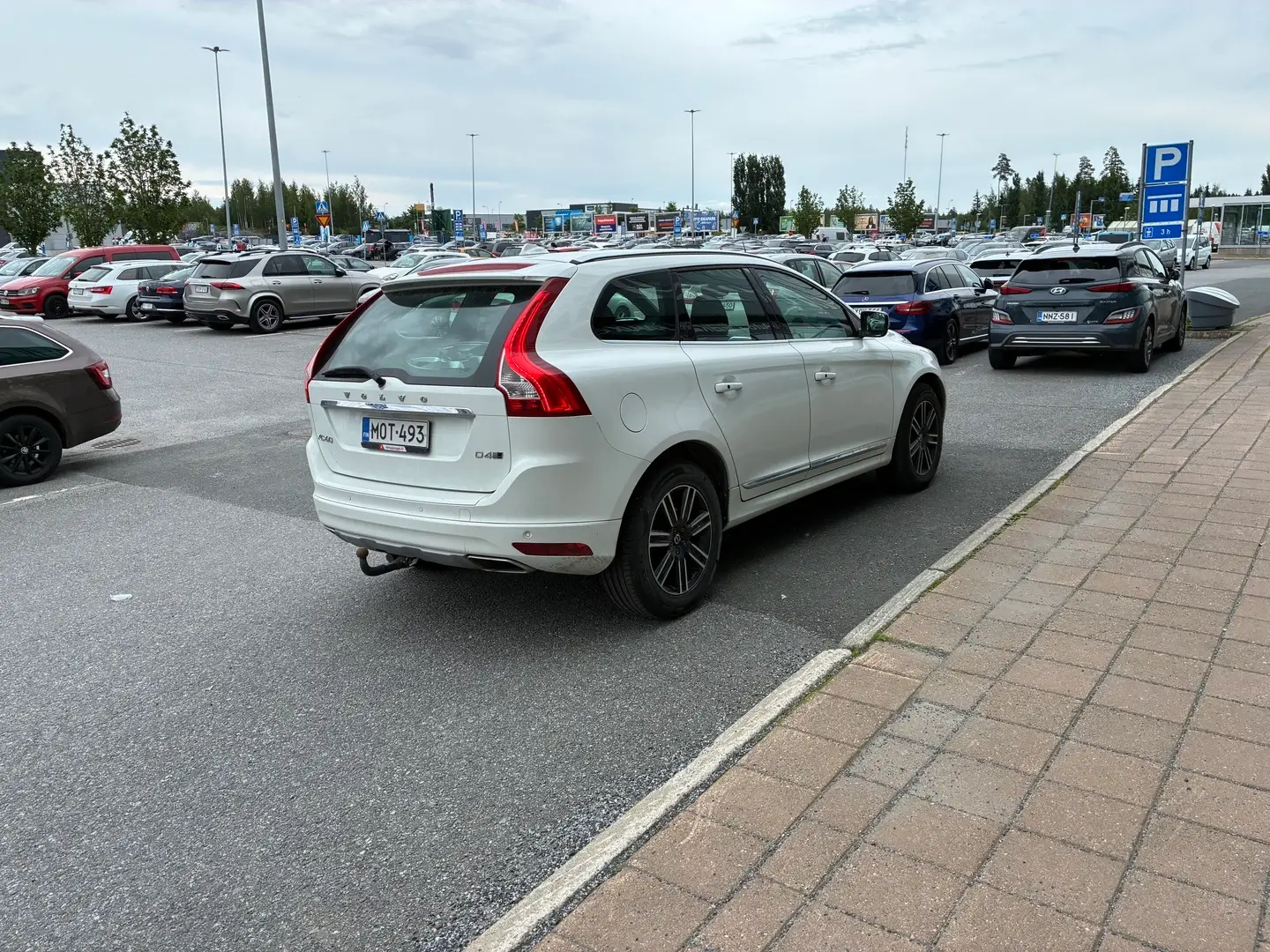Car Image - 7b3r9g1DOBqCQBYrNNfgNq